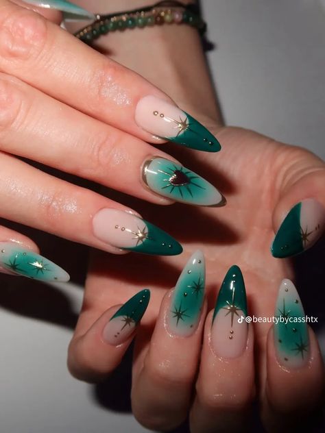 Green Fall Nail Designs, Simple Fall Nail Ideas, Simple Fall Nail, Aura Design, Moody Forest, Licensed Cosmetologist, Green Aura, Nye Nails, Emerald Nails