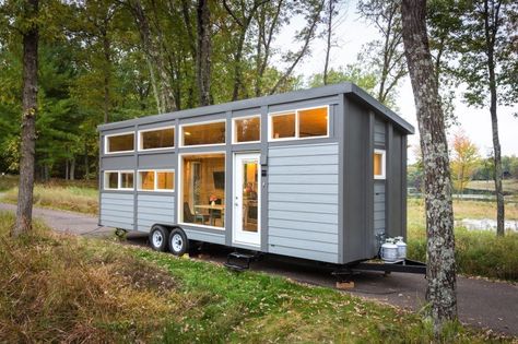 ESCAPE Traveler XL lets you hit the open road in freedom and luxury | Inhabitat - Green Design, Innovation, Architecture, Green Building Tiny House Trailer Plans, Popup House, Design Casa Piccola, Beautiful Exterior, Small Tiny House, Tiny House Trailer, Tiny House Inspiration, Luxury Cabin, Casa Container