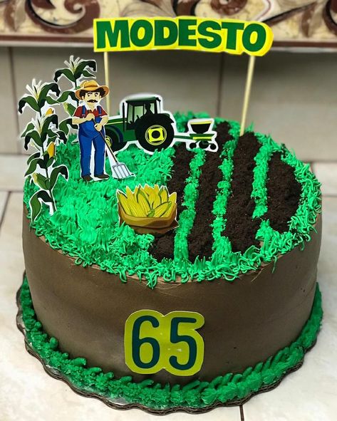 Farmers Cake Design, Farmer Cake For Men, Farmer Theme Cake, Farmer Birthday Cake, Farmer Cake, Farmer Design, Cake Design For Men, Tractor Cake, Pastel Cake