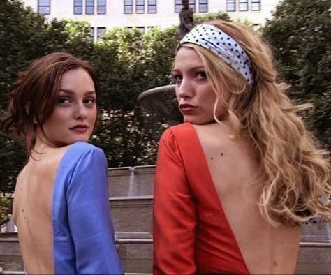 Blair Et Serena, Blair E Serena, Movie Duos, Serena Blair, Gossip Girl Vibes, Estilo Blair Waldorf, S And B, Serena And Blair, Gossip Girl Quotes