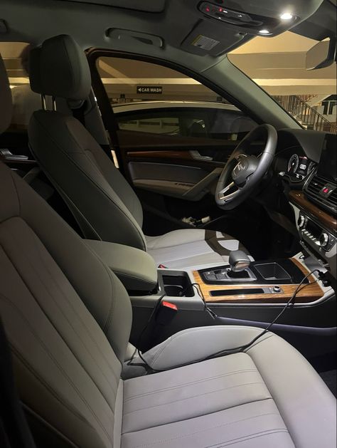 Audi interior aesthetic Cars Aesthetic, Grey Interior, Audi Q5, Gray Interior, Audi, Lifestyle, Cars, Grey, Quick Saves