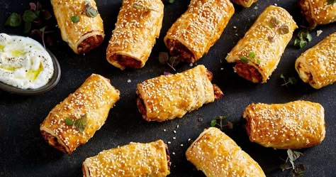 Looking for an easy vegetarian starter or snack? You can't go past these hearty sweet potato and feta sausage rolls. Vegetarian Starters, Vegetarian Sweets, Potato Rolls, God Mat, Sausage Rolls, Savory Snacks, Easy Vegetarian, Meat Free, Main Meals