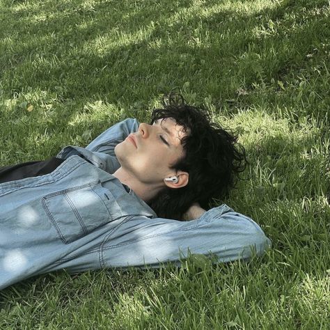 Laying On The Grass Aesthetic, Listening To Music Pose Reference, Laying In Grass Aesthetic, Laying In The Grass Aesthetic, Listening To Music Pose, Form Reference, Grass Man, Inktober 2024, Grass Painting