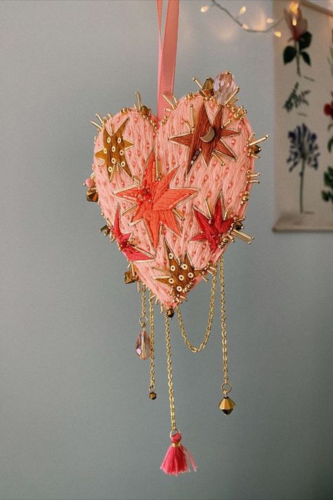 Beaded Wall Hanging, Bead Ornaments, Felt Beads, Embroidered Heart, Modern Embroidery, Heart Ornament, Embroidery Inspiration, Heart Art, Embroidery Art