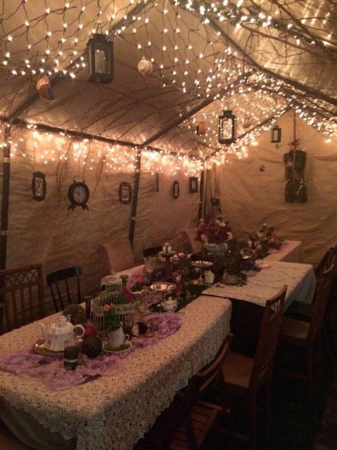 Thanksgiving Tent Decor, Diy Tent Decorations Party Ideas, Tent Party Ideas Backyards Winter, Garage Birthday Party Decorations, Outdoor Party In Winter, Bonfire Christmas Outside Party Seating, Garage Decorating Ideas For Party, Garage Christmas Party, Garage Birthday Party Ideas