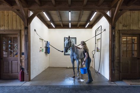 Key Considerations in Designing a Wash Stall Mother Of Pearl Tile, Stable Style, Diy Horse Barn, Horse Barn Ideas Stables, Stable Ideas, Tile Walls, Horse Barn Designs, Dream Horse Barns, Dream Stables