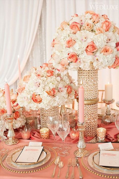 coral wedding decorations coral decor idea Belluxe Photography Mladenacki Sto, Coral Wedding Decorations, Coral Wedding Themes, 26 October, Peach Wedding Flowers, Coral Decor, Spring Wedding Flowers, Coral Wedding, Coral And Gold