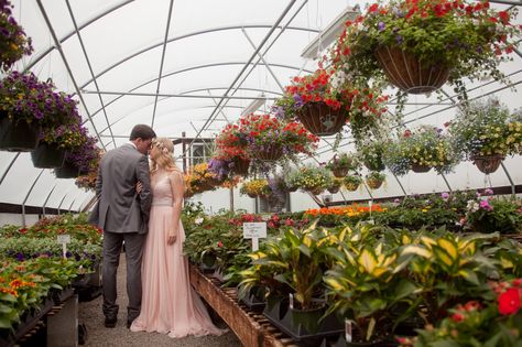 Greenhouse Portraits, Photography Greenhouse, Prom Portraits, Prom Photo Ideas, Prom Picture, Prom Photoshoot, Indoor Greenhouse, Prom Photos, Engagement Photo Poses