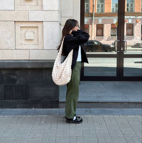 cos bag north face outfit inspo simple fit Stussy Bag Outfit, On-the-go Tote Baguette Bag, Cos Quilted Bag Outfit, Cos Bag Outfit, Cos Quilted Bag, Outfit Inspo Simple, Cos Puffer Bag, Cos Bag, Cos Bags