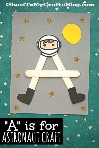 #gluedtomycrafts Paper & Popsicle Stick "A" is for Astronaut - Kid Craft - Printable FREEBIE included! A Is For Astronaut, Space Crafts Preschool, Outer Space Crafts For Kids, Astronaut Craft, Preschool Creative Art, Preschool Letter Crafts, Space Crafts For Kids, Prek Crafts, Alphabet Crafts Preschool