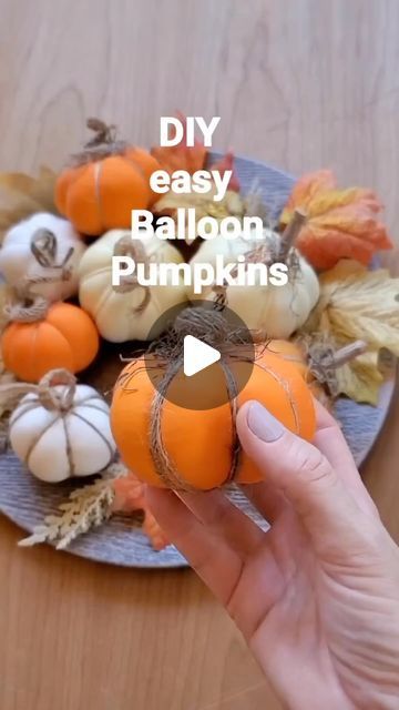 DollarTree.Goodies5&More on Instagram: "Easy Balloon Pumpkins 🎃 Credits: @createdbyandi #createdbyandi #easy #fall #autumn #balloon #autumndecor #halloween #halloweendecor #pumpkin #tutorial #diy #reels #reelsinstagram #dollartree #dollartreecrafts #diycrafts #diydecor #created #centerpiece #decor #homedecor #tabledecor #falldecor #ideas #handmade #pumpkinseason #craft #instagram #ősz #crafts" Fall Festival Decorations, Pumpkin Tutorial, Fall Arts And Crafts, Halloween Balloons, Autumn Activities For Kids, Pumpkin Centerpieces, Ideas Handmade, Kids Class, Balloon Centerpieces