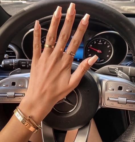 Cartier Love Ring Band, Rings Aesthetic Cartier, Love Ring Cartier Stack, Love Cartier Ring, Cartier Ring Aesthetic, Ring Stack Cartier, Cartier Love Ring Stack, Cartier Ring Stack, Love Ring Stack