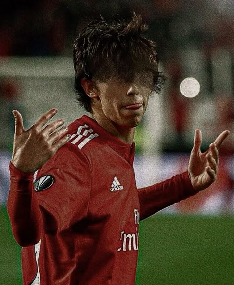 Joao Felix Poster, Soccer Profile Pictures, Soccer Pfp, Football Profile, Joao Felix Wallpaper, Soccer Bf, Soccer Icon, Football Pfp, Road Kill