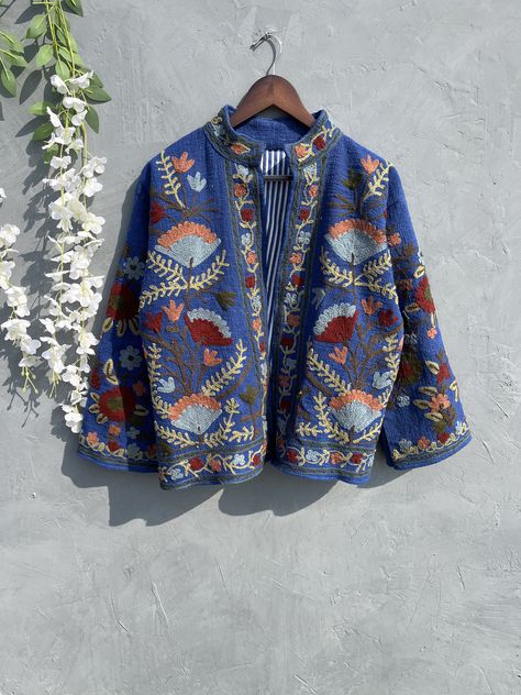 Handmade Cotton Suzani TNT Embroidery Jacket, Bohemian Style Coat, Unisex Short Embroidered Jacket, Ethnic Suzani TNT Fabric Women,s Coat, Embroidery Jacket, Style Coat, Embroidered Jacket, Cotton Jacket, Unisex Shorts, Bohemian Style, Jackets & Coats, Jackets For Women, Embroidery