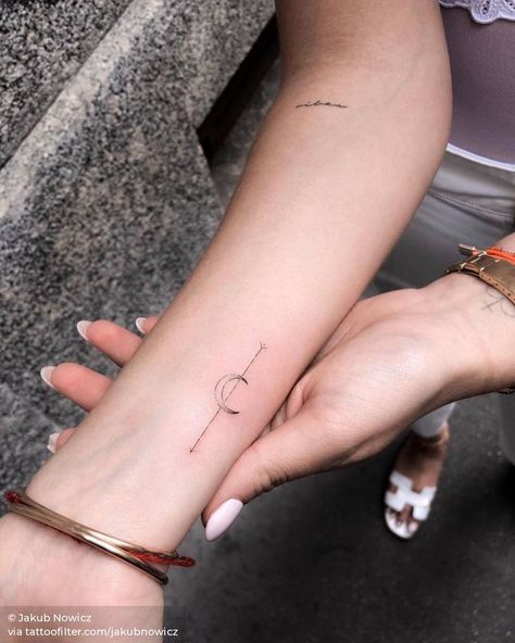 Selenophile Tattoo, Tato Minimal, Horoscope Tattoos, Belly Tattoos, Boho Tattoos, Single Needle Tattoo, Disney Tattoo, Wrist Tattoos For Women, Small Hand Tattoos