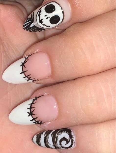 Classy Almond Nails, Nightmare Before Christmas Nails, Disney Acrylic Nails, Hippie Nails, Punk Nails, Goth Nails, Classy Acrylic Nails, Hauntingly Beautiful, Halloween Nail Designs