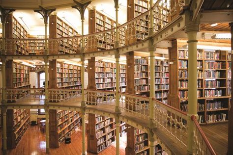 Check Out the 11 Coolest College Libraries in the U.S.!: Learn about Amazing Libraries on College Campuses Libraries Around The World, Large Library, Bethlehem Pennsylvania, Lehigh University, Dream Library, Beautiful Library, College Library, Modern Library, Home Libraries