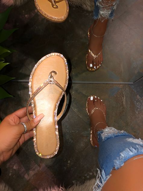 Available In 2 Different Colors!! Get Yours Now While Supplies Last  Discount Code Link On Bio Rubber Slippers, Glitter Flats, Open Toe Slippers, Crystal Sandals, Glitter Sandals, Jelly Shoes, Casual Slippers, Cute Sandals, Beach Shoes