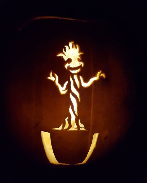 Baby Groot pumpkin. from Guardian of the Galaxy. nerdy and geeky Pumpkin. I love it!! pattern from zombie pumpkins Groot Pumpkin Carving, Groot Pumpkin, October Pumpkins, Zombie Pumpkins, Guardian Of The Galaxy, Pumkin Carving, Pumpkin Carving Party, Creative Pumpkin Carving, Disney Pumpkin