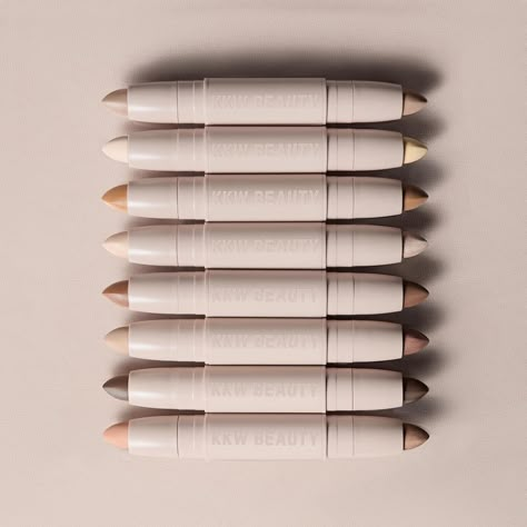 Kardashian Makeup, Kim Kardashian Makeup, Makeup Packaging, Alat Makeup, Kkw Beauty, Contour Stick, Makeup Wishlist, Kim Kardashian West, Vogue Australia