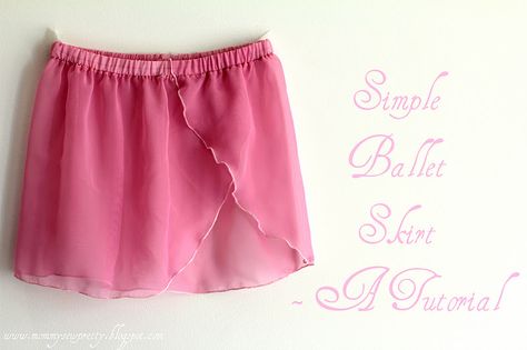 This is great; ballet gear costs WAY more than it should based on materials. | mommy sew pretty: Simple Ballet Skirt- A tutorial Ballerina Costume, Skirt Diy, American Girl Patterns, Skirt Tutorial, Diy Skirt, Trendy Skirts, American Girl Clothes, Dance Skirt, Diy Clothing