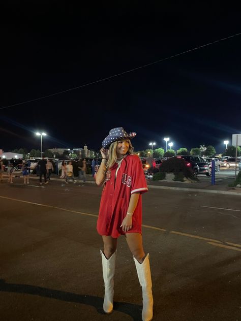 Cute Southern Outfits, Fourth Of July Pics, Levi Denim Shorts, Beige Tank Top, Red Sox Jersey, White Cowgirl Boots, Cowgirl Boots Outfit, Outfit Links, Cute Cowgirl Outfits