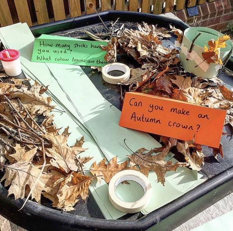 Autumn Play Ideas Eyfs, Reggio Autumn Activities, Continuous Provision Year 1 Autumn, Fall Outdoor Learning Kindergarten, Autumn Tray Eyfs, Autumn Outdoor Learning Eyfs, Forest School Tuff Tray, Outdoors Eyfs Ideas, Nursery Autumn Activities