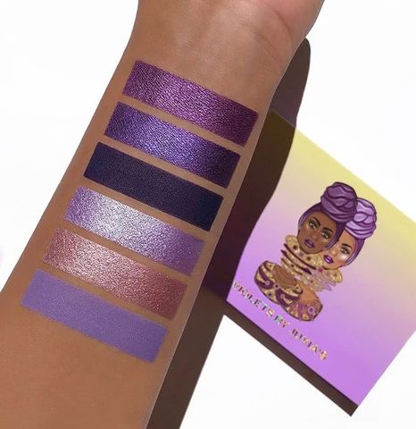 Juvia Makeup, Daytime Eyeshadow, Matte Make Up, Purple Eyeshadow Looks, Lilac Eyeshadow, Makeup Contouring, Purple Eyeliner, Formal Ideas, Purple Smokey Eye