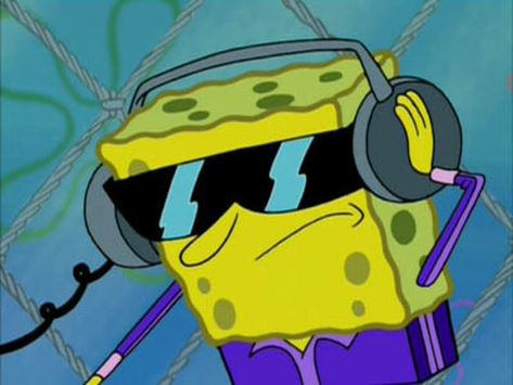 DJ Spongebob Dj Meme, Spongebob Funny Pictures, Spongebob Faces, Spongebob Pics, Music Cover Photos, Playlist Covers Photos, Best Song, Spongebob Funny, Spongebob Wallpaper