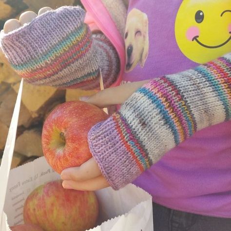 Mabel Pines, Concert Series, Luna Lovegood, Summer Concert, Apple Picking, My Chemical, Gravity Falls, My Vibe, Arm Warmers