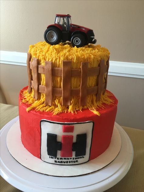 International harvester buttercream cake by Shelby's Custom Creations Tractor Birthday Cakes, Justin James, Tractor Cake, Tractor Birthday Party, Dad Birthday Cakes, Farm Cake, Tractor Birthday, Amazing Cake, Boy Birthday Cake