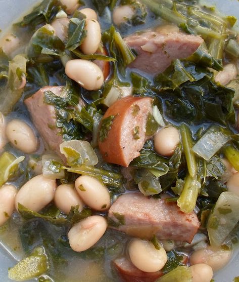 Happier Than A Pig In Mud: Greens-N-Beans Soup (Quick Smoked Sausage and Kale Bean Soup) Kale Bean Soup, Turnip Green Soup, Kale And Bean Soup, Sausage Beans, Soup Quick, Beans Soup, Sausage And Kale, Red Beans N Rice Recipe, Instant Pot Slow Cooker