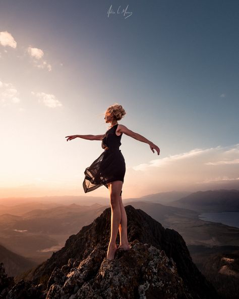 https://flic.kr/p/K4Jb68 | Mountain Tops Poses In Mountains, Mountain Portrait Photography, Mountain Photoshoot Ideas, Mountain Portraits, Mountain Portrait, Mountain Photoshoot, Debut Photoshoot, Mountain Love, Mountains Aesthetic