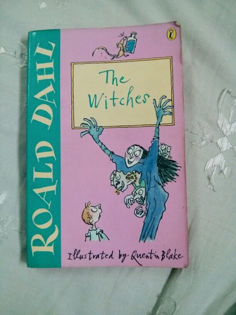 The Witches by Roald Dahl. The Witches Roald Dahl, Quentin Blake, The Witches, Roald Dahl, Great Books, Fiction Books, Old And New, A Book, Favorite Books