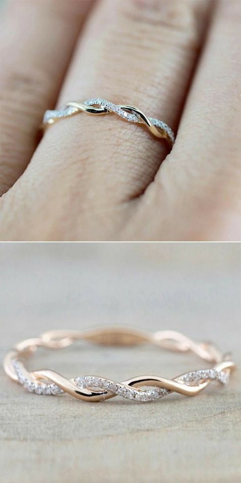 Opal Aesthetic, خواتم خطوبة, Hand Jewelry Rings, Cute Promise Rings, Couple Ring Design, Pretty Jewelry Necklaces, Cute Engagement Rings, Gold Rings Fashion, Gold Ring Designs