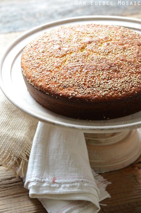 Simple Cardamom Saffron Cake Saffron Cake, Cardamom Cake, Yellow Cake Recipe, Date Cake, Sticky Toffee, Traditional Cakes, Golden Syrup, French Pastries, Round Cake Pans