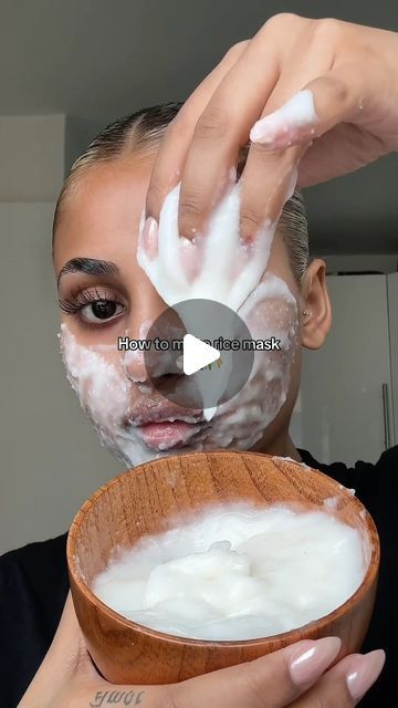 Lail on Instagram: "How I make my rice mask 🍚✨

#rice #ricemask #skincare #beauty" How To Make Rice Cream For Face, How To Make Rice Face Mask, Rice Scrub For Face, How To Make Skincare, Rice Mask For Face, How To Make Face Mask, Rice Body Scrub, Body Polishing At Home, Rice Scrub