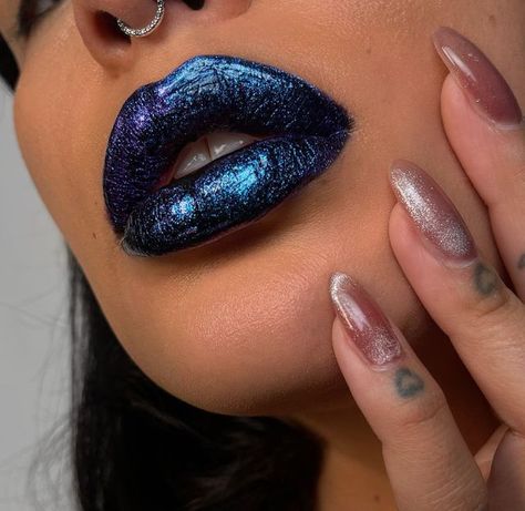 Melt Cosmetics on Instagram: "POV Your lips 💋 are giving that main character energy 😘 @lora_arellano is wearing 💙 Attitude Holoshock Plumping Lip Gloss over 🖤 Shade Liquid Set Lipstick ✨make sure to sign up for our newsletters to know when they’ll be available ✨ #meltcosmetics #meltbadsidezodiac #meltattitude #meltshade #crueltyfree #vegan" Chrome Lipstick, Lora Arellano, Silver Lipstick, Metallic Liquid Lipstick, Metallic Liquid, Main Character Energy, Metallic Lipstick, Metallic Lips, Melt Cosmetics