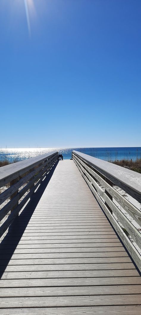 I took this picture when I went to Fort Walton Beach a.k.a the Emerald Coast in Florida. It's so beautiful there! 😍 Fort Walton Beach Florida, Florida Trip, Fort Walton Beach, Emerald Coast, Panama City, Florida Travel, Panama City Panama, Florida Beaches, Beach Florida