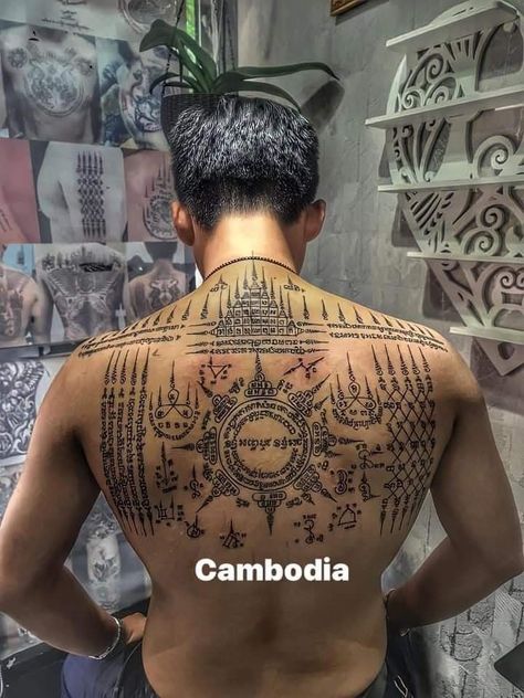 Tibet Tattoo, Cambodian Tattoo, Hindu Tattoos, Khmer Tattoo, Attracting Love, Thailand Tattoo, Cambodian Art, Buddha Tattoos, Sak Yant Tattoo