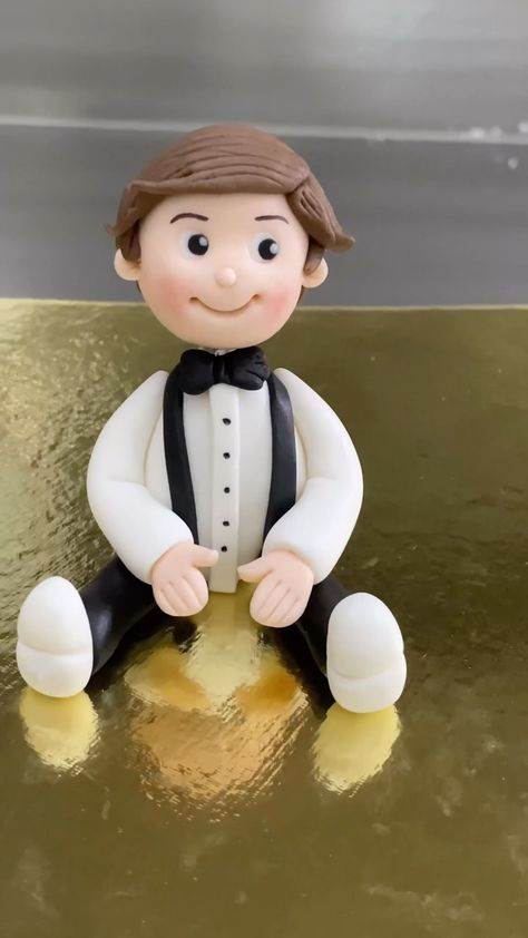 fondant little cute boy cake topper 🤩🤩 fondant cake topper 2year birthday 🔥🔥 #fondant #fondantcake #fondantart #fondantartist… | Instagram 2year Birthday, Fondant Hair, Topper Fondant, Boy Cake, Fondant Cake Topper, Fondant Cake Toppers, Fondant Toppers, Fondant Figures, February 13