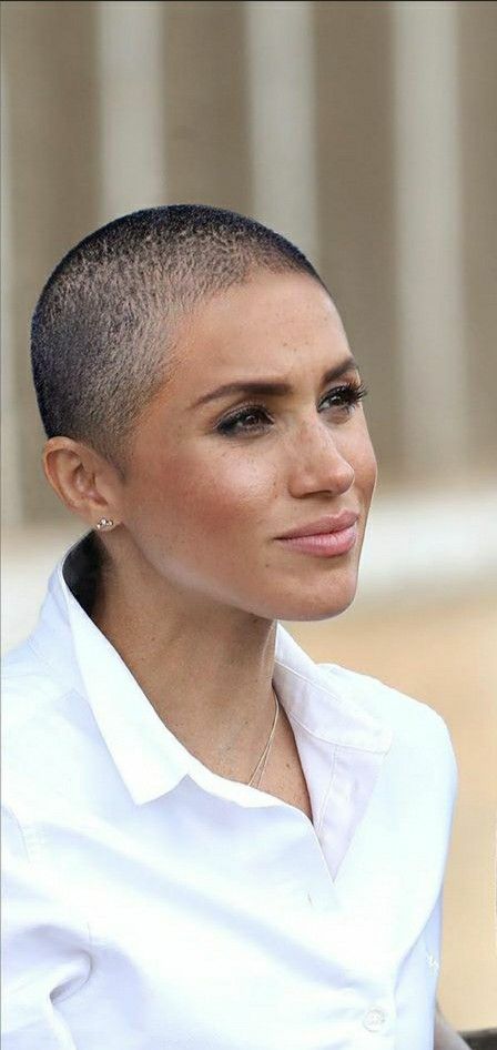 Crew Cut Hair, Buzz Haircut, Buzzcut Girl, Buzz Cut Women, Buzz Cut Hairstyles, Shaved Head Women, Short Shaved Hairstyles, Buzzed Hair, Body Art Photography