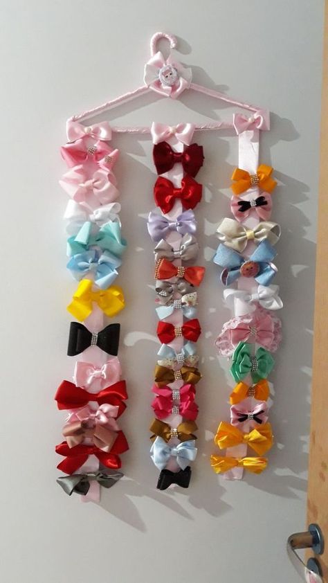 Hair Bow Organizer Diy, Ideas Para Organizar Cuarto, Hair Accessory Organization, Bow Holder Diy, Diy Bow Holder, Hair Accessories Organizer, Hair Accessories Holder, Hair Accessories Storage, Bow Organizer