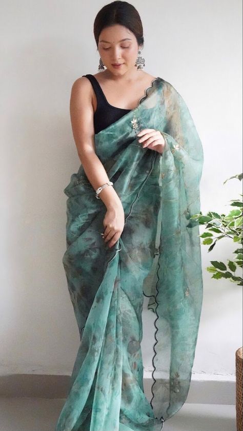 Organza Sarees Poses, Organza Saree Poses, Organza Saree Blouse Designs, Organza Digital Print, Saree Pose, Devil Quotes, Indoor Shoot, Saree Organza, Cutwork Saree