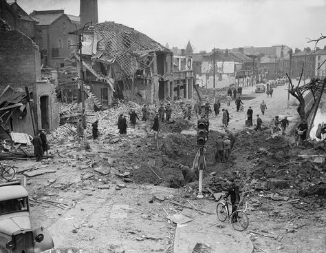 Coventry Blitz: April 1941 - CoventryLive Coventry Blitz, Coventry City, Wwii Photos, The Blitz, Battle Of Britain, Beautiful Dark Art, Aerial Photo, British History, Second World