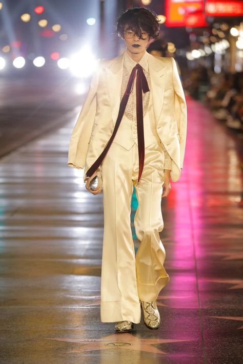 Gucci Pre-Fall 2022 Collection | Vogue Chinese Theater, Gucci Runway, Calico Dress, Rudolph Valentino, Gucci Spring, Sunset Boulevard, Hollywood Boulevard, Rita Hayworth, Male Fashion Trends