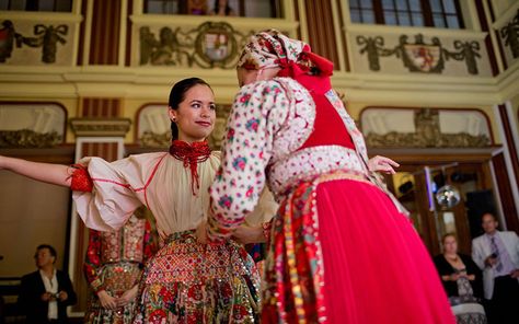 Czech Wedding Traditions, Hungarian Wedding Traditions, Hungarian Wedding Dress, Hungarian Traditions, Hungarian Wedding, Hungarian Clothing, Wedding Headdress, Red Wedding Dresses, Traditional Wedding Dresses