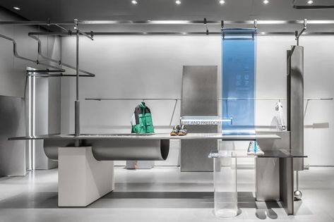 Interior Installation Design, Space Age Aesthetic, Retail Interior, Installation Design, Design Del Prodotto, Retail Space, Retail Shop, Retail Design, Visual Merchandising