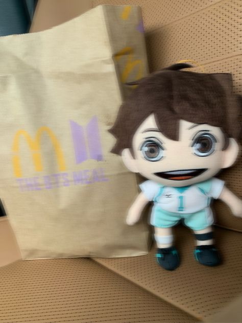 Cursed Oikawa Plushie Haikyuu Plushies Cursed, Haikyuu Plushies, Oikawa Plushie, Oikawa Plush, Anime Plushies, Anime Mems, Oikawa Tooru, Anime Child, Bullet Journal Doodles