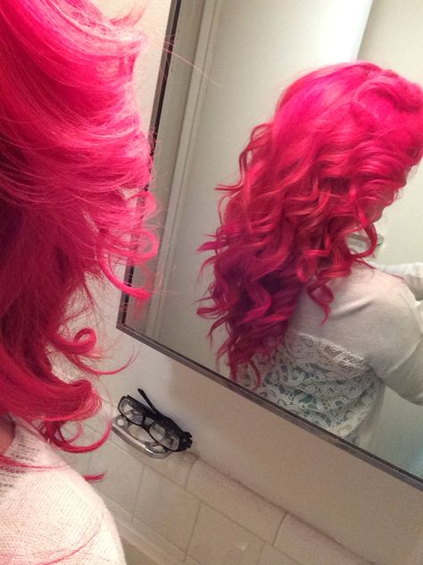 Coral Pink Hair Color, Curly Hot Pink Hair, Bright Pink Hair, Hot Pink Hair, Hair Inspiration Long, Neon Hair, Dyed Hair Inspiration, Pretty Hair Color, My Type